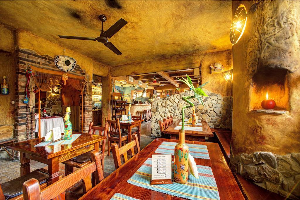 Xavito Bed & Breakfast Sanok Ngoại thất bức ảnh
